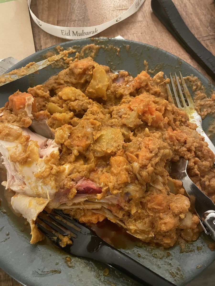 KoumoBur's tweet photo. Au nom de Dieu je vais m'evanouir elle a même pas mis de RIZ MDRRRRR https://t.co/tWb2QkFIdr