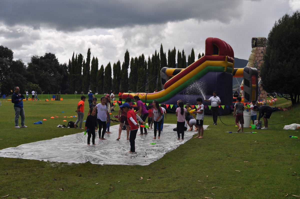 ClubHatogrande's tweet photo. El pasado 23 de Abril, celebramos el Día de los Niños cargado de diversión y felicidad con el "Primer Desafío Kids Hatogrande" 

Compartimos retos emociones y obstáculos llenos de risas y juegos. 

Esperamos que estos momentos se repitan para seguir disfrutando en familia... https://t.co/2uaf5oVp5q