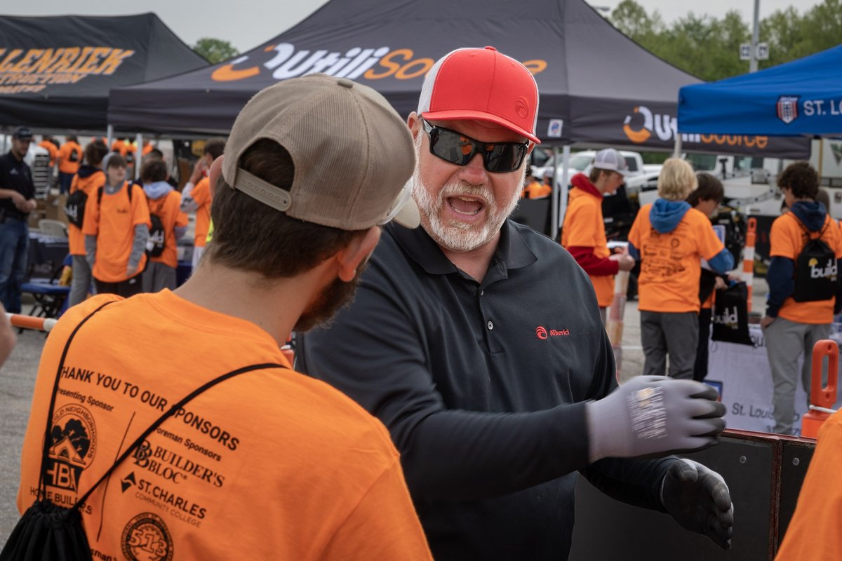 AlbericiCorp's tweet photo. Alberici was excited to return to the @AGCofMO's "Build My Future" Construction Career Day and Industry Showcase this week. More than 1,000 teenagers from area high schools joined our  teammates to do hands on activities and learn more about careers in the trades. https://t.co/jRq4871vWL