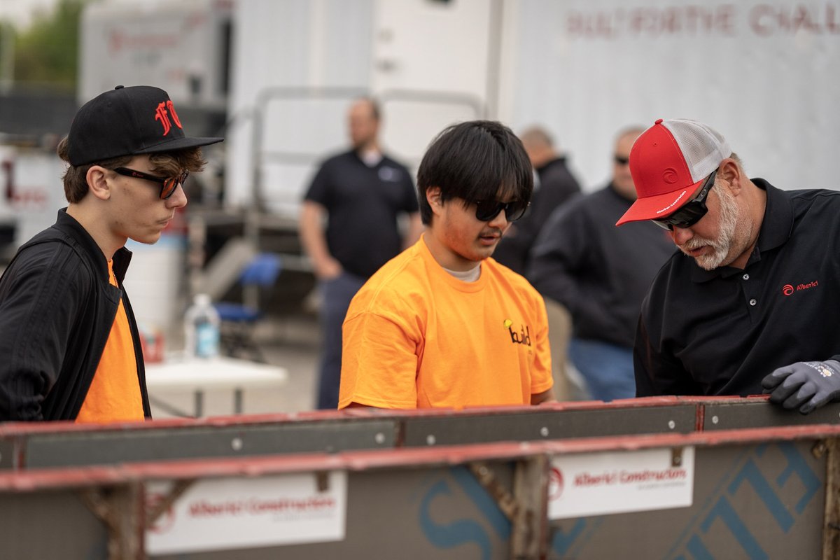 AlbericiCorp's tweet photo. Alberici was excited to return to the @AGCofMO's "Build My Future" Construction Career Day and Industry Showcase this week. More than 1,000 teenagers from area high schools joined our  teammates to do hands on activities and learn more about careers in the trades. https://t.co/jRq4871vWL