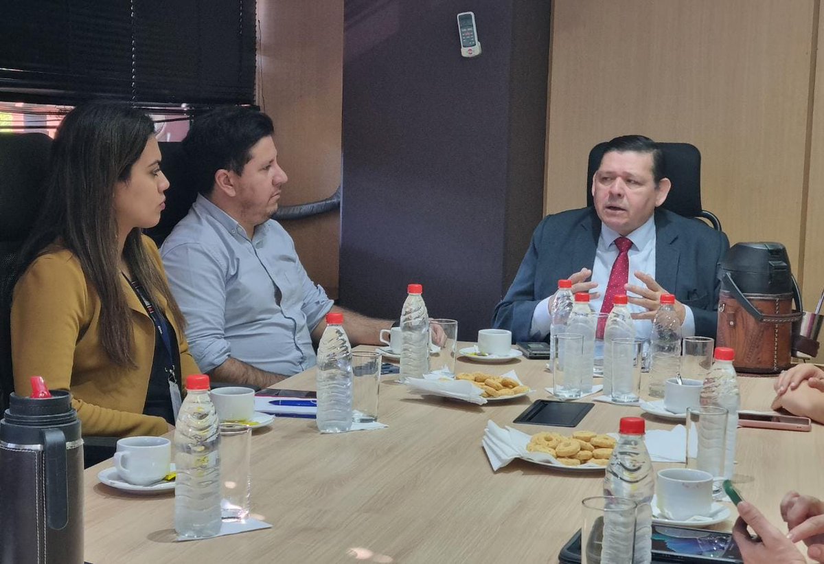 CEMEparaguay's tweet photo. Primera reunión entre comunicadores del Consejo Estratégico de Movilidad Eléctrica #CEME. Revisamos la estrategia comunicacional y acordamos una agenda de trabajo. https://t.co/X9HdCDzKlw