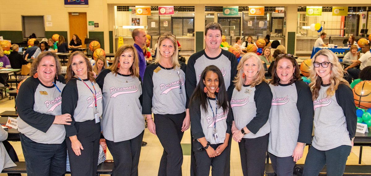 Find your next career opportunity during our recruitment fair on 5/3 from 4:30-6:30 p.m. at <a href="/JosephRPyeElem/">JosephRPyeElemSchool</a>! #DD2Strong #TeamDorchester

🔗 Register - applitrack.com/dorchester/onl…

We earn high marks on the State Report Card &amp; our community is a top place to live, work &amp; play!