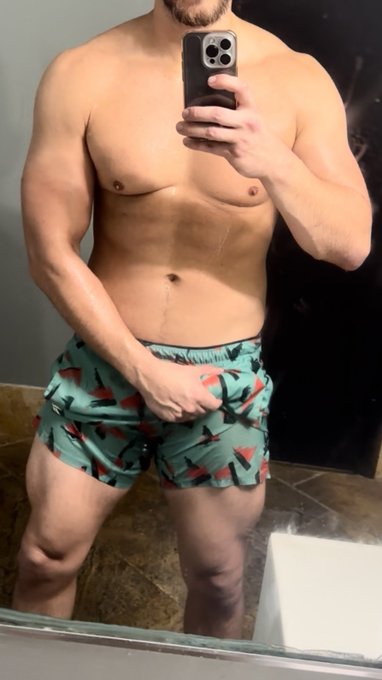 Every time I workout my shorts get soaking wet and stick to my cock 💦🍆  RT if you want to dry it for<a href="/tag/miami"class="tags"><span>#miami</span></a><a href="/tag/horny"class="tags"><span>#horny</span></a><a href="/tag/bigdick"class="tags"><span>#bigdick</span></a><a href="/tag/collab"class="tags"><span>#collab</span></a><a href="/tag/bigcock"class="tags"><span>#bigcock</span></a><a href="/tag/onlyfans"class="tags"><span>#onlyfans</span></a>