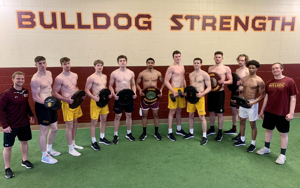 CoachWieckUMD's tweet photo. Short Post Seasons Are The Best! 🏆
3 Weeks in weight room & on the court…Continuing to Level Up! @ChappCory 💪🏼🏀
November is around the corner…So much returning with high expectations. Time to work for what we want! @UMDBulldogMBB
#MakeMoves #BulldogStrength https://t.co/DGya4GQ8KM