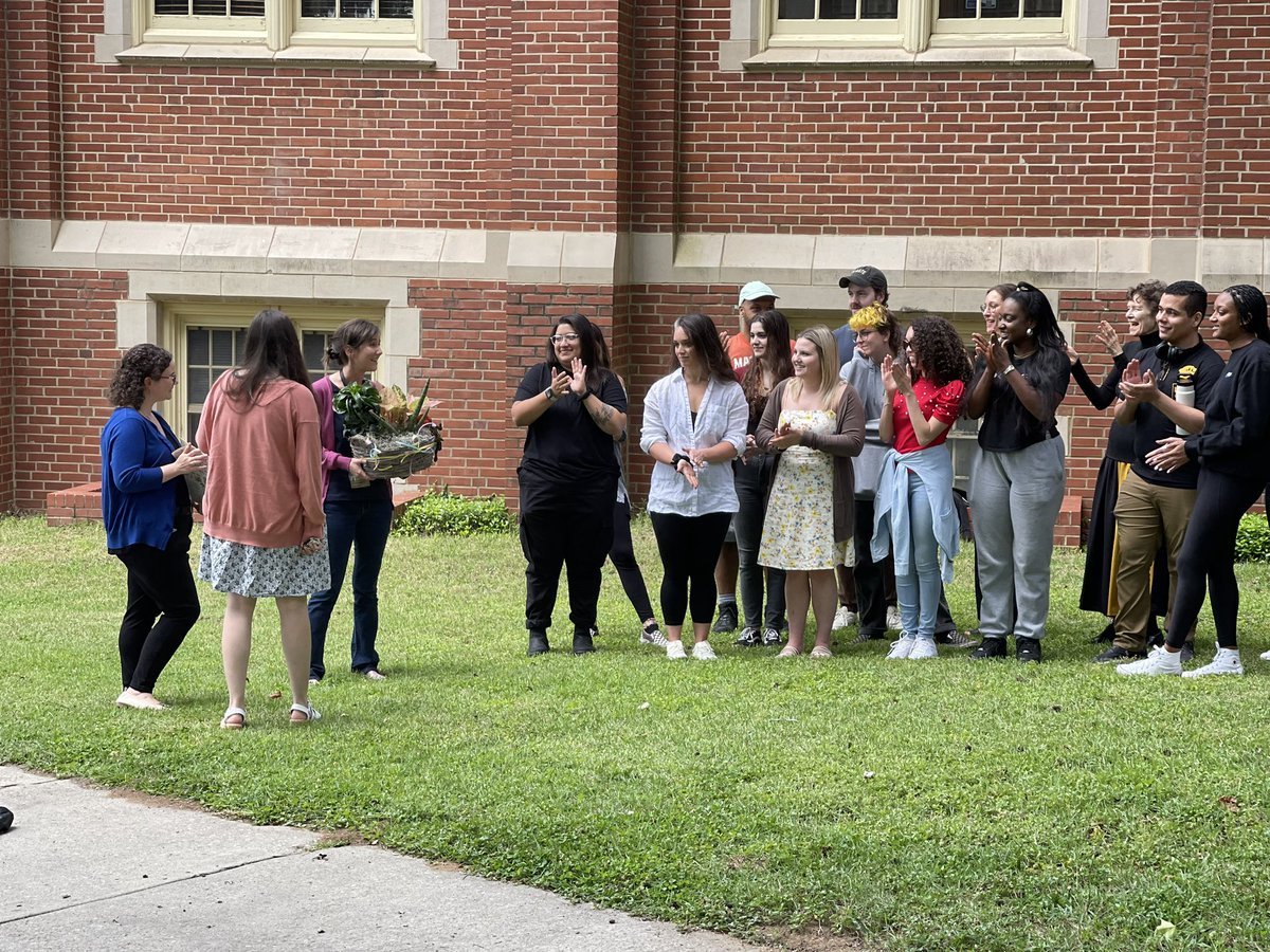 FSURWC's tweet photo. Swipe to see some shots of our RWC-DS end of the year celebration! ✨🥳

A very special thank you to our wonderful consultants this year and a hearty congrats to our graduates! https://t.co/x3e9PsUb1q