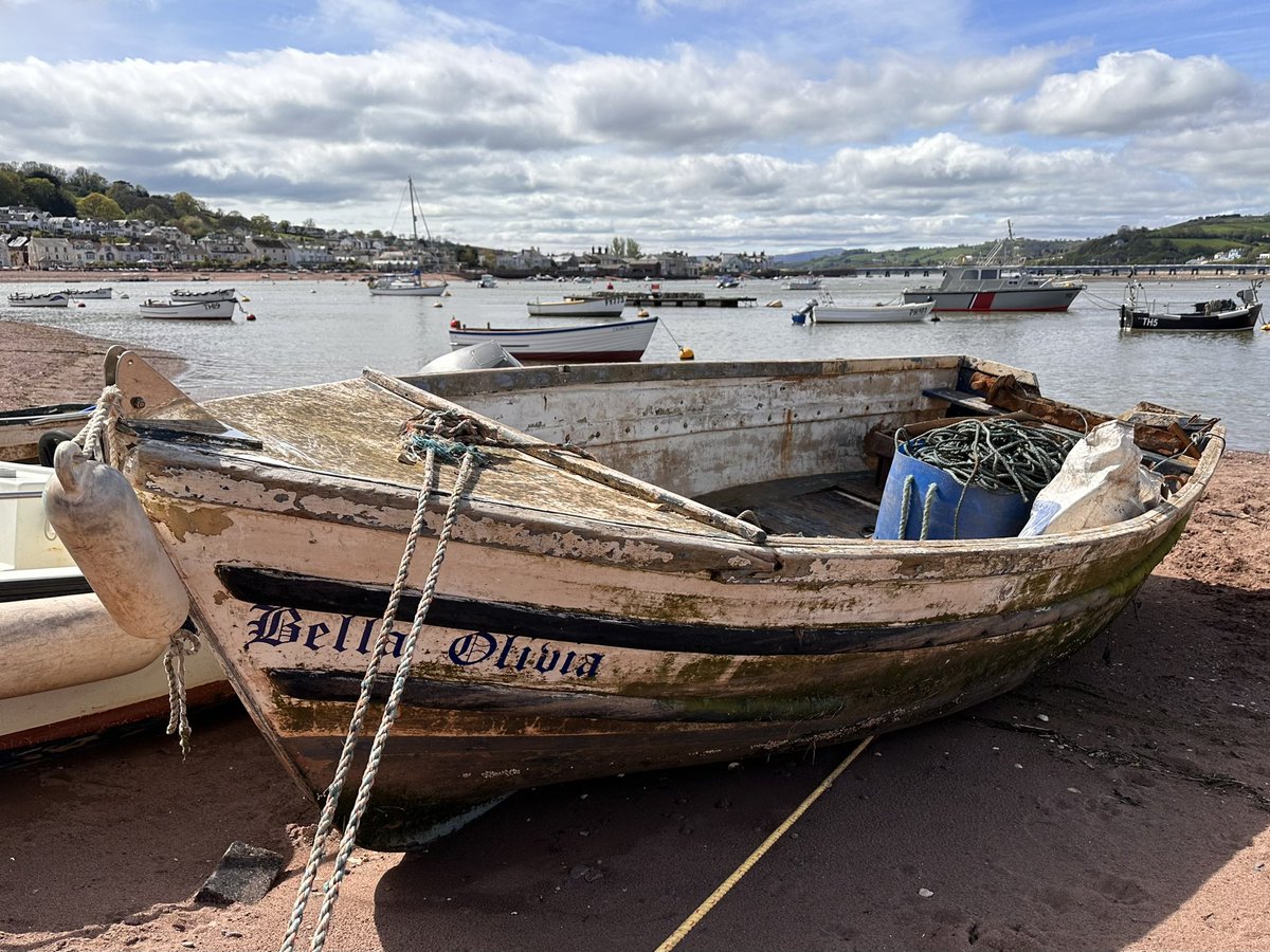 BlithSpirit's tweet photo. Home is where the anchor drops  @PiersSociety @Teignbridge @teignnews @VisitDevon @TeignmouthLove @TeignTourism @TeignmouthPier @TeignHeritage @ClubTeignmouth https://t.co/4Y7wI4Qy8g