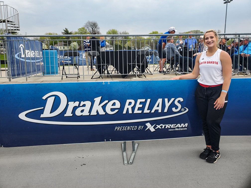 Got another W in Des Moines! This time it’s Meredith Clark in the women’s shot put! 👏

#GoYotes x #WeAreSouthDakota 🐾
