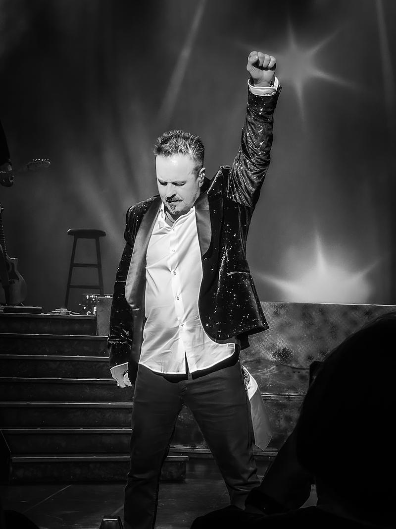 Signingjess's tweet photo. I'm a finalist in Westgate Las Vegas Resort's photo contest! Help me rally votes: https://t.co/cD0wqOgTnV @WestgateVegas https://t.co/si1kh8LAVD