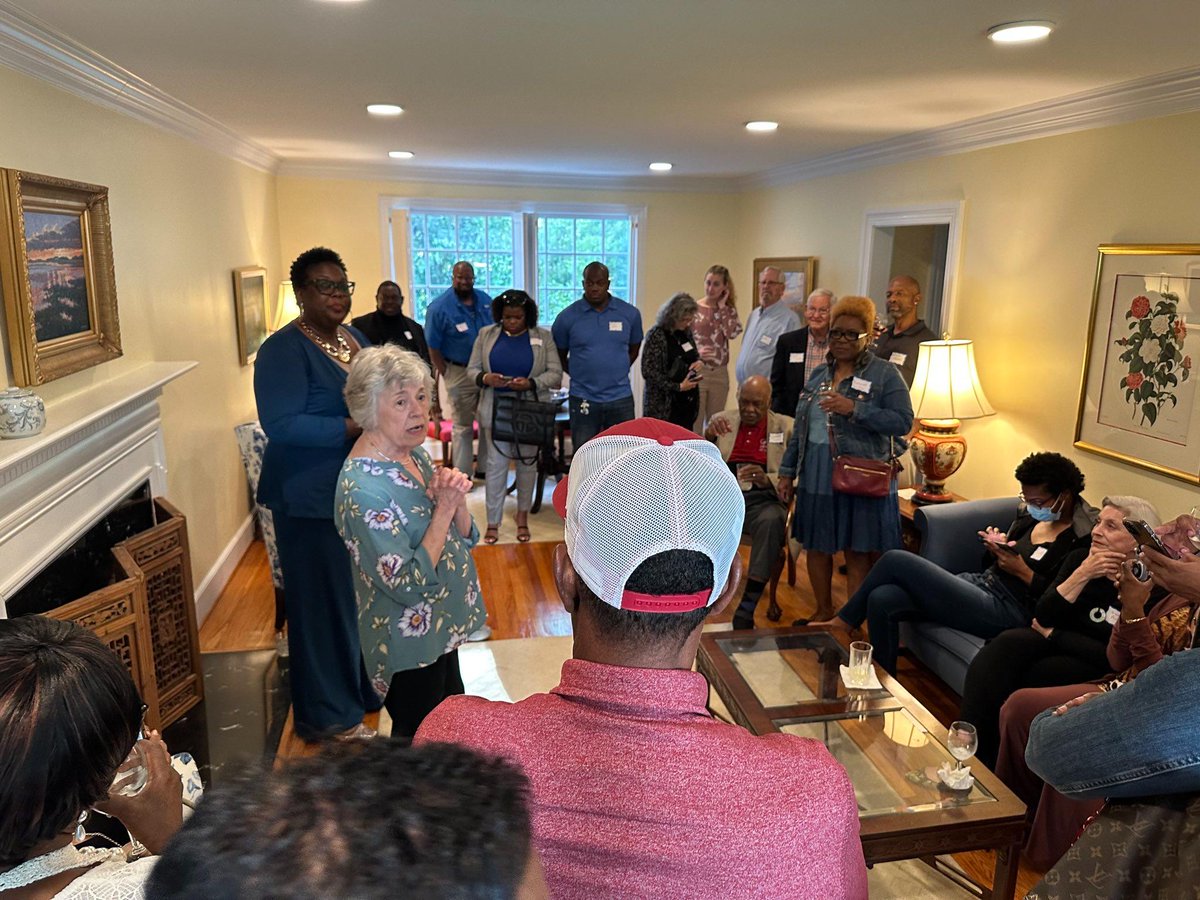 spain4scdp's tweet photo. I was honored to see everyone at the Midlands meet and greet!  

United we will build a winning state party, create a robust fundraising strategy to invest in our county parties, and recruit candidates who will put South Carolinians first. #UnitedWeWin https://t.co/RHDiVEin8Q