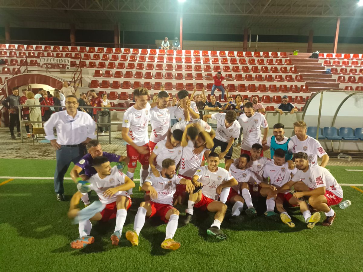 iliturgi_cf's tweet photo. Vamooooooooooooooos

❤️💙 https://t.co/hrS9pyR7aj