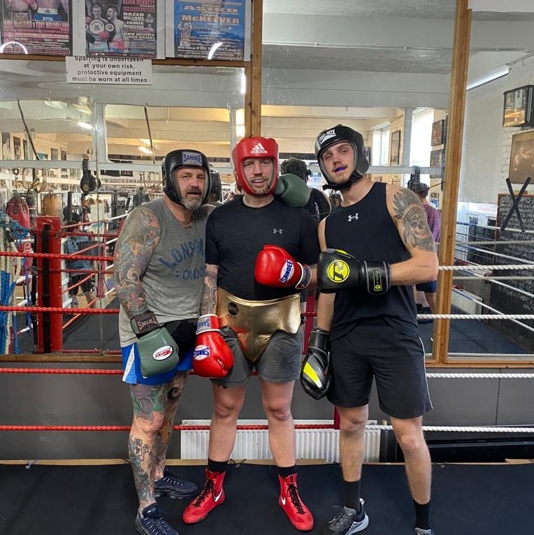 BadBoyBeaman's tweet photo. Some hard sparring tonight. The fight is getting closer. Hotel is booked. It's going to be one hell of a night
MAY 27TH worthing, west sussex.
ππ₯
@SCBinfluencer @GodLevelLtd #scb002 #GodLevelBoxing https://t.co/CW4nCRRV7o