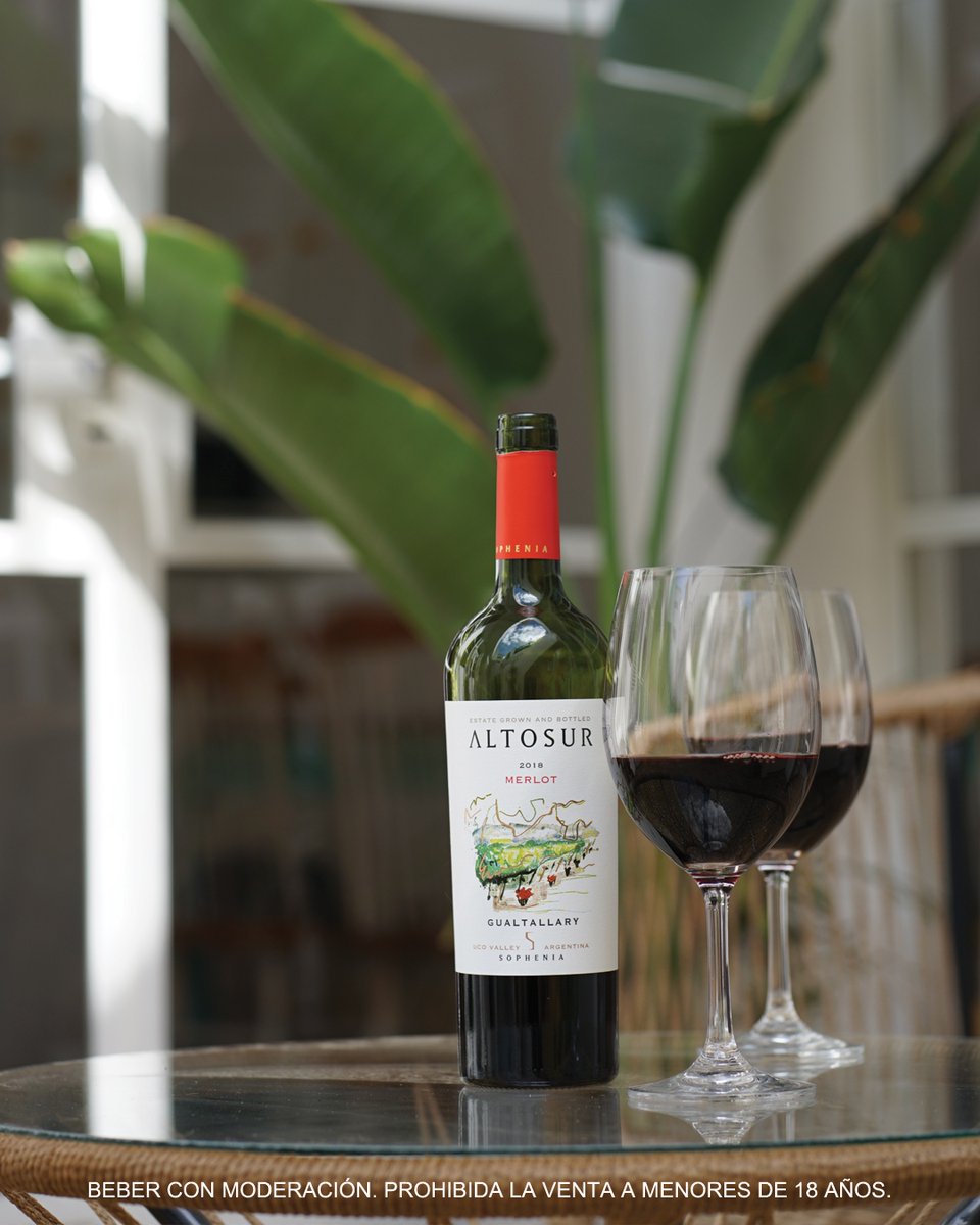 altosurwines's tweet photo. 🍷 Altosur Merlot: el maridaje perfecto para este fin de semana largo. https://t.co/OIMh8WmmdP