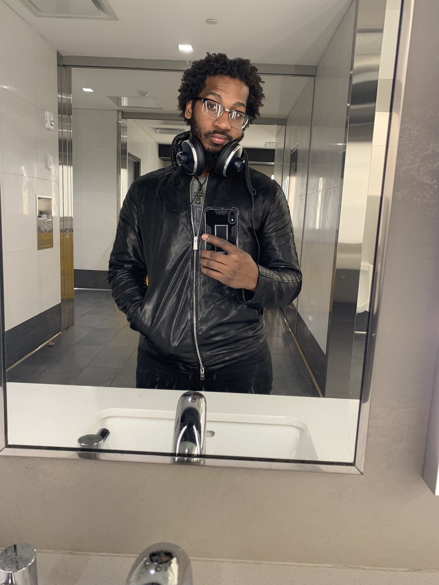 Mr_MoBetta's tweet photo. Longest layover of my life in Ft Lauderdale https://t.co/96GOZCFPJL