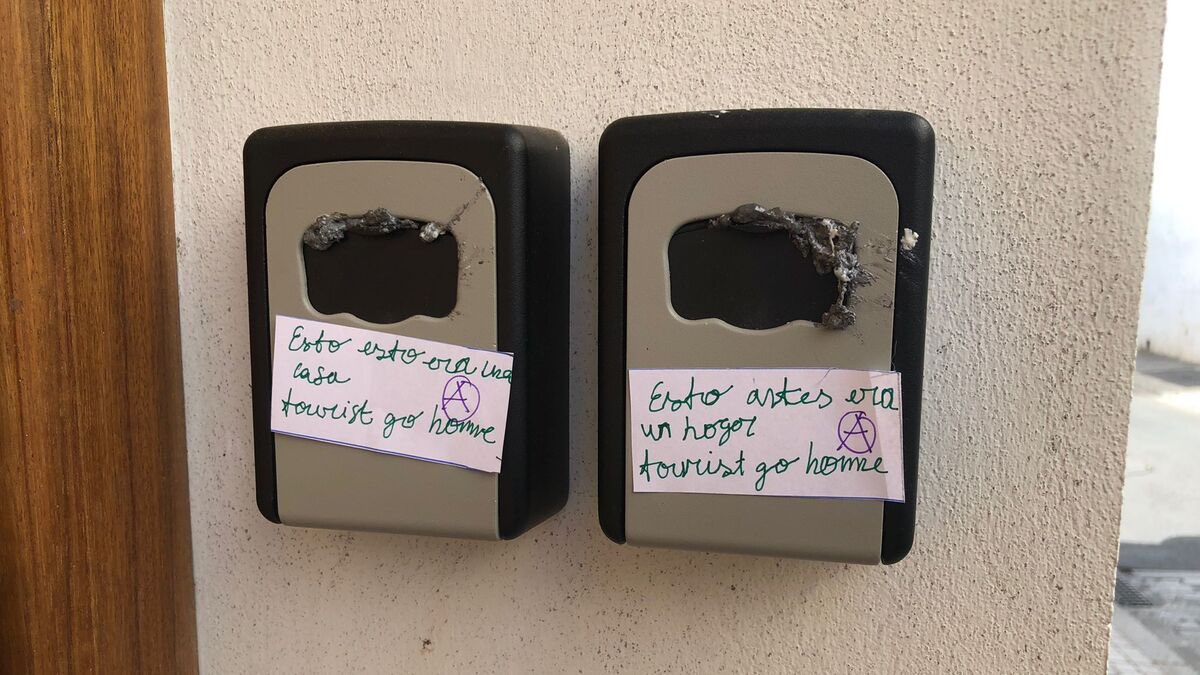 wallstwolverine's tweet photo. Oleada de ataques a las llaves de los apartamentos turísticos en Andalucía. https://t.co/HljN63mwCZ