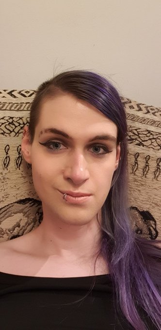 The dichotomy between being hot and having a super exhausting day https://t.co/jmpvEVDQQA