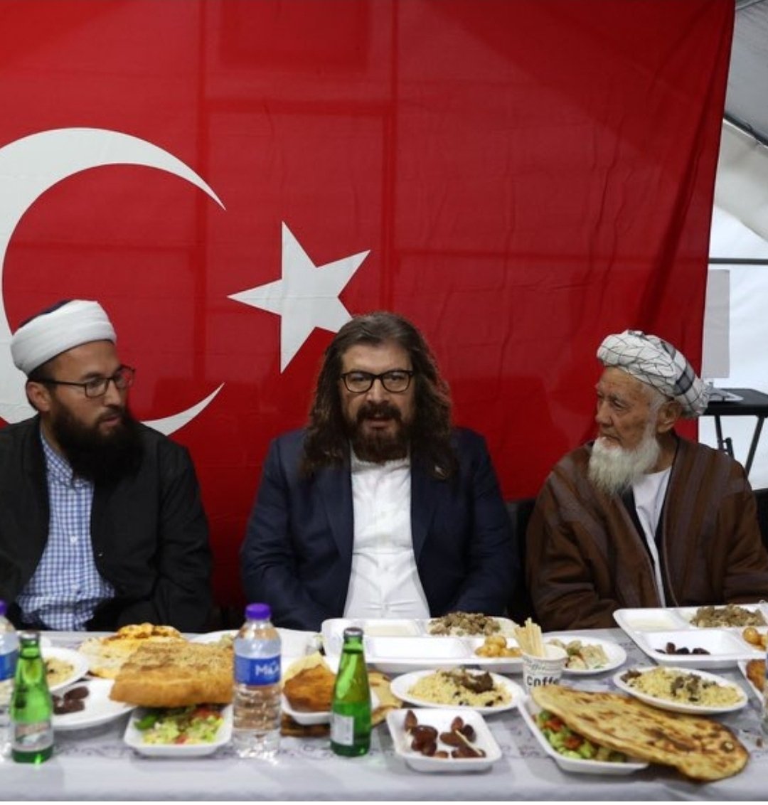 Atalarımız ne güzel demiş. Halil İbrahim sofrasına aşı karşıtlarıyla oturulmaz.