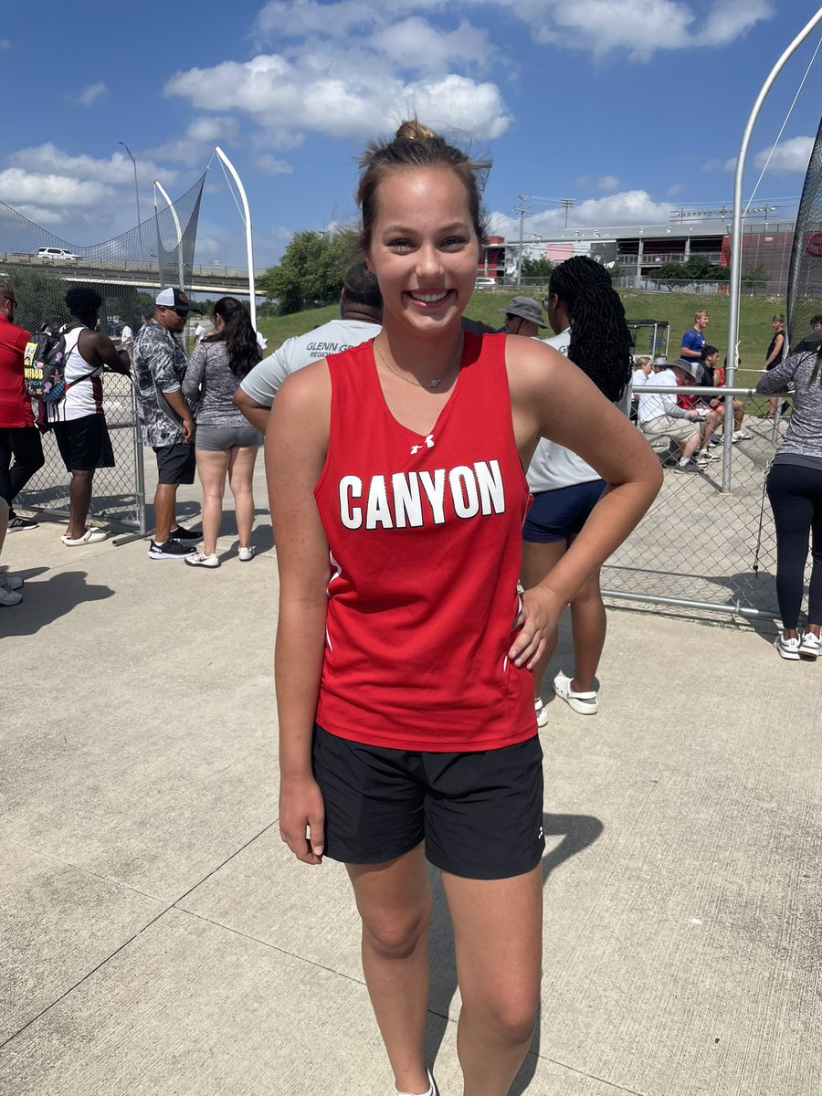 Congratulations to Peyton Wilson for placing 5th in discus. She threw a personal best of 121’ 8”! @DavissonDustin @CanyonHS_ABC @BMar1842 @Marshakh10 @DrChapmanCISD