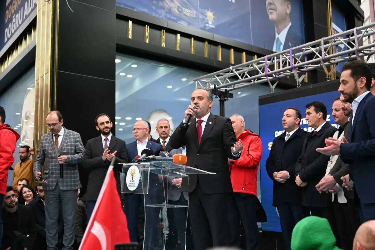 Alinur Aktaş