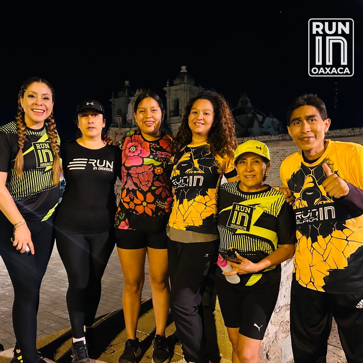 RunInOaxaca's tweet photo. ¡Así se vivió nuestra #RutaNochentera el día de ayer! 🏃🏻🌙🏃🏽‍♀️

Compartimos kilómetros con amigos y disfrutamos del recorrido. Una ruta un poco demandante pero llegamos a la meta juntos y nos llenó de satisfacción. 

#RunInOaxaca #RutaDeJueves #RunInBlack #PegateALoBueno https://t.co/zYSyxNCbtL