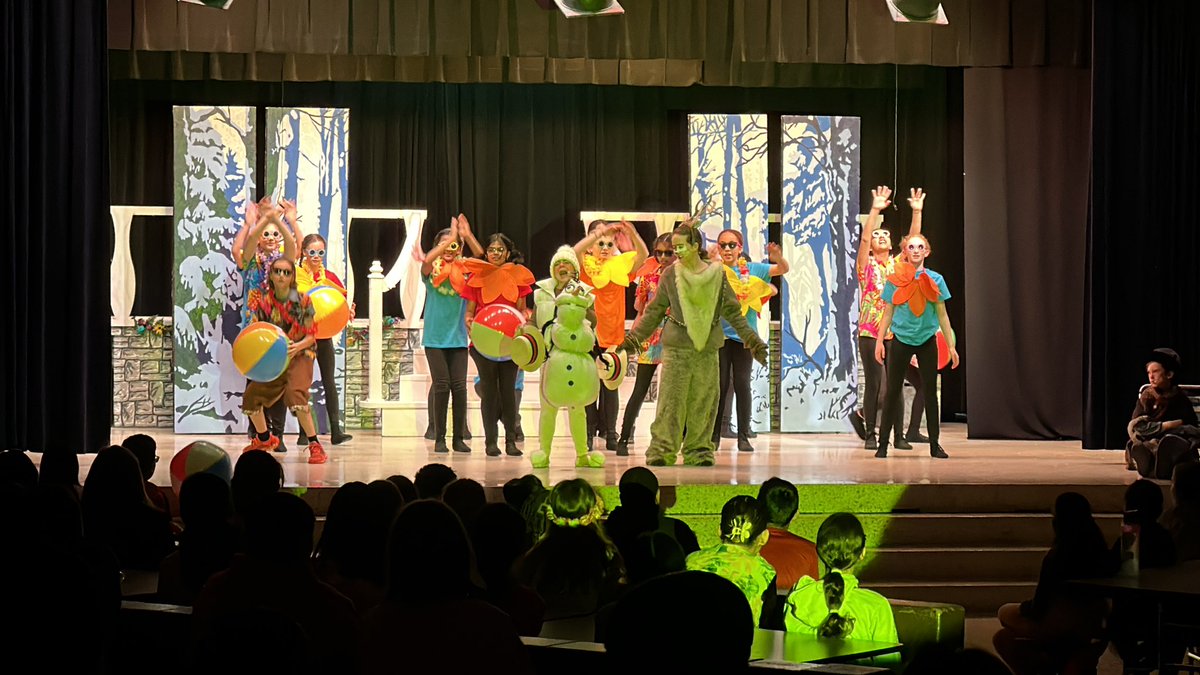 jmorris2's tweet photo. Outstanding performance of Frozen Jr. by the BPMS Drama Club.  Congratulations @msheldbpms and students.  ☃️❄️. https://t.co/o5rffU39O4