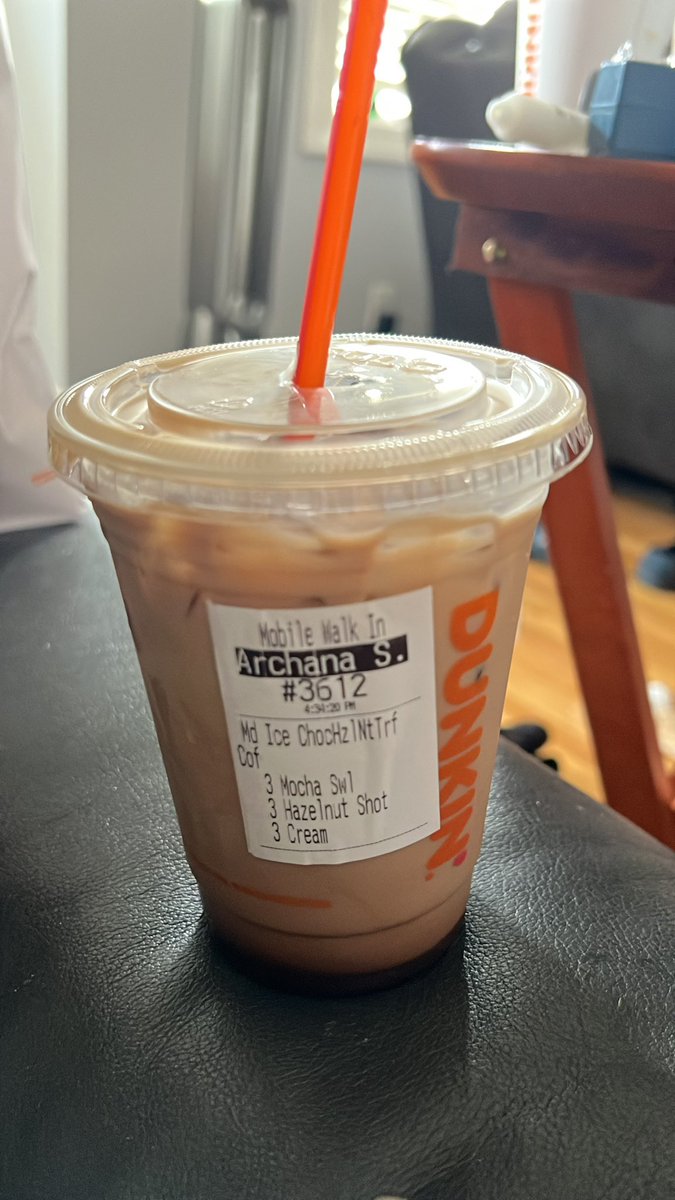Arch1679's tweet photo. @dunkindonuts  I ordered a medium iced coffee and got a small. Sticker says medium, called the store but they wont refund the difference. https://t.co/9d6yiYq7uo