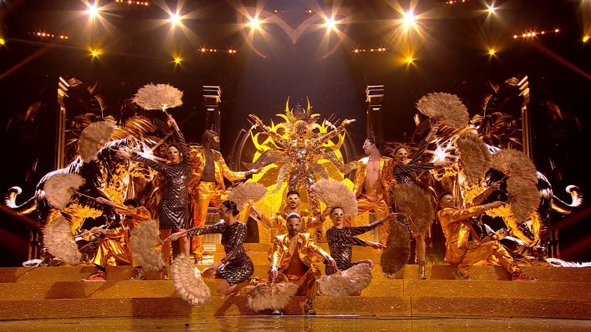 anthomeunier's tweet photo. Thank you so much @OfficialMelB for having fun with us on @MaskSinger_TF1 βοΈWe are so proud of having you in the show doing this amazing performance π₯ France loves you β€οΈ #MaskSinger #NeverStopRoaring #SpiceGirls https://t.co/ZtFfakEkyO