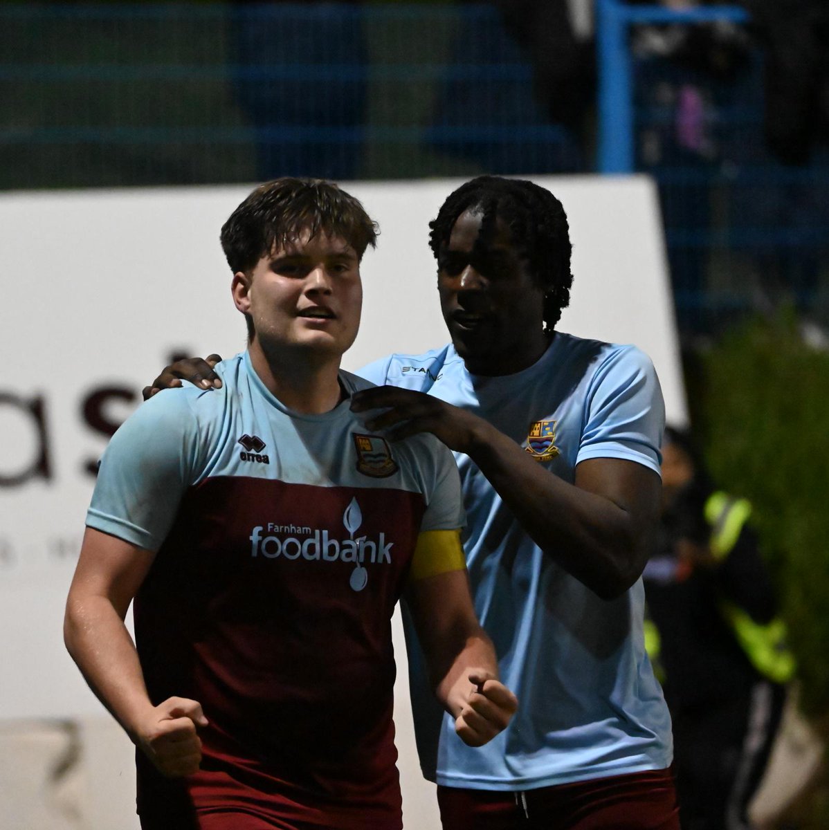 FarnhamTownFC's tweet photo. THIS IS WHAT IT MEANS!β½ https://t.co/R8A35IBPUf
