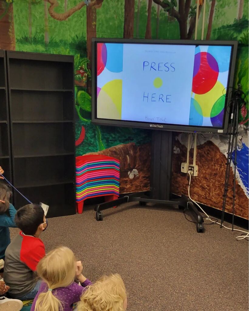 Gwin Oaks Reads tweet media