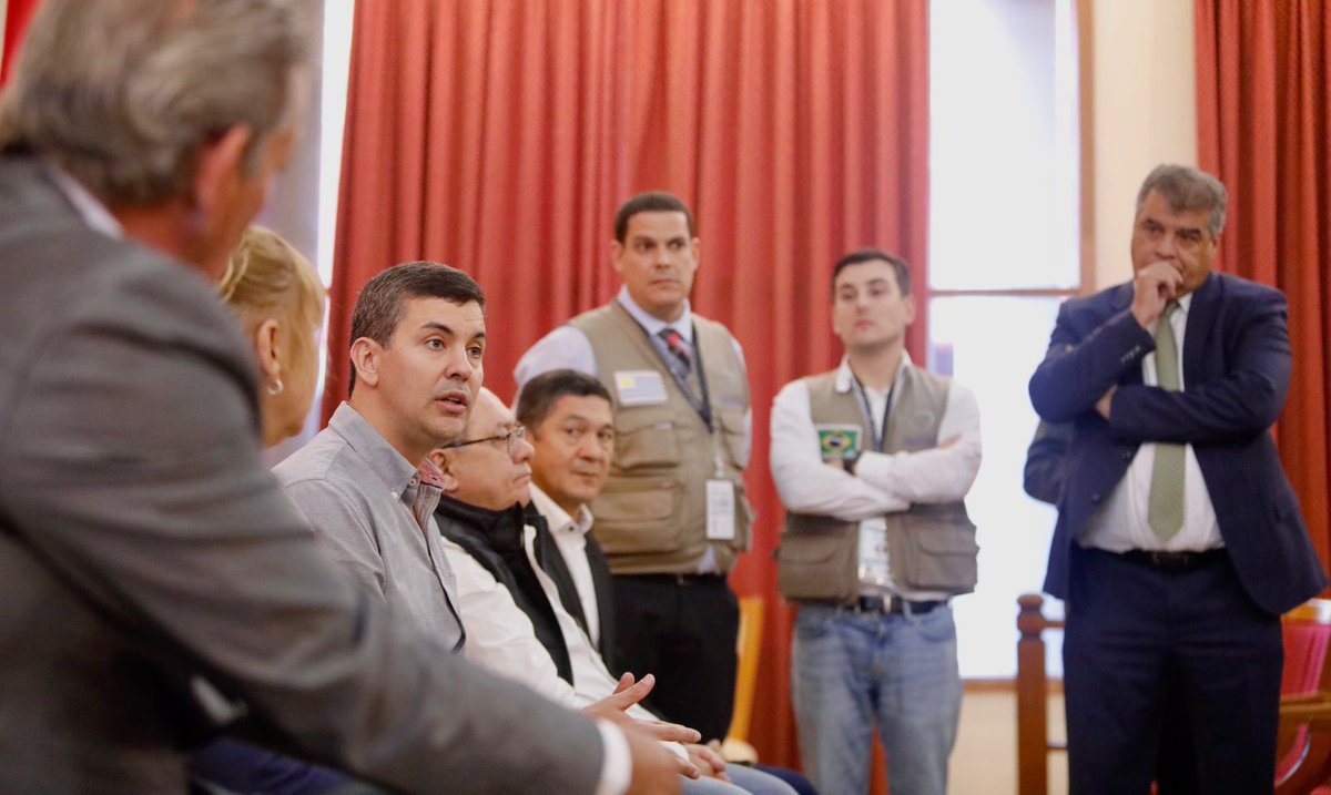 SantiPenap's tweet photo. Conversé con Observadores Internacionales del Parlasur sobre cómo se está desarrollando este proceso de cara a las elecciones del 30 de abril. https://t.co/34lurbDnNC