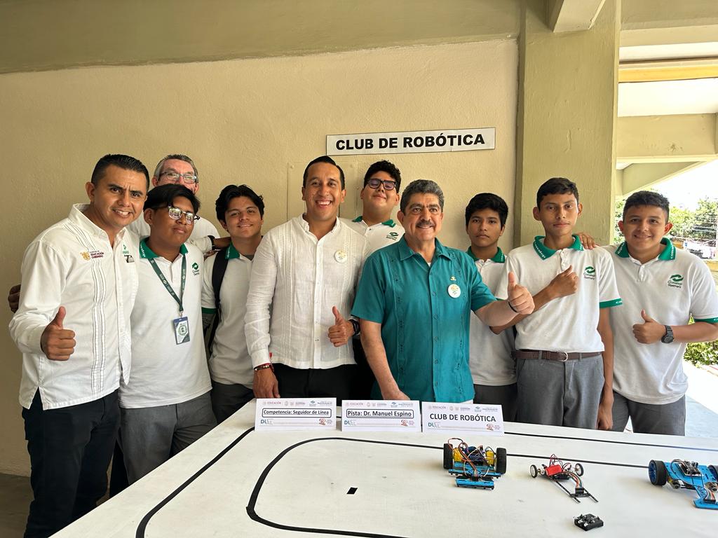 CONALEP_Mex's tweet photo. Celebramos 43 años del plantel Zihuatanejo del @ConalepGro19. Gracias a nuestro increíble equipo de docentes y administrativos por su dedicación y compromiso con la formación de profesionales técnicos capacitados.
#TransformandoLaEducación https://t.co/VfRXHlNSAf
