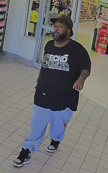 WLUK TV FOX 11 On Twitter Authorities In The Fox Valley Are Looking For These Suspects In 
