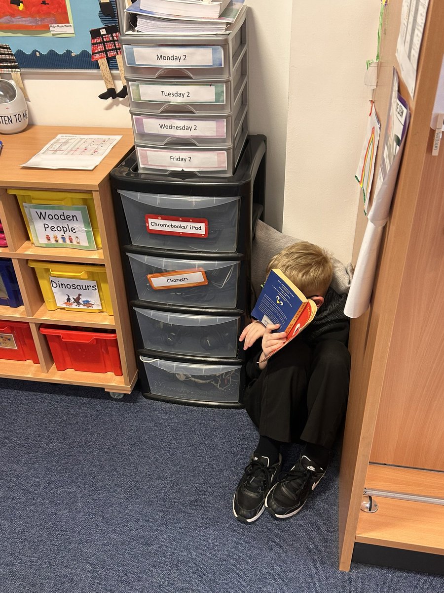 P4/3 love having time to sit back and relax with a book! 

#Reading #readingschool #aimhigh #dropeverythingandread