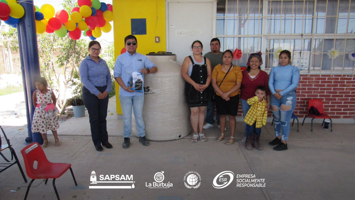 SapsamOficial's tweet photo. La crisis del agua, puede ocasionar rezagos en la educación,  por lo que el Director de los Servicios de Agua Potable, MAP. Juan Carlos Pérez, se comprometió con la educación, buscando mitigar la ausencia de los niños por motivos que tengan que ver con el agua y el saneamiento. https://t.co/xmaxopWVYG