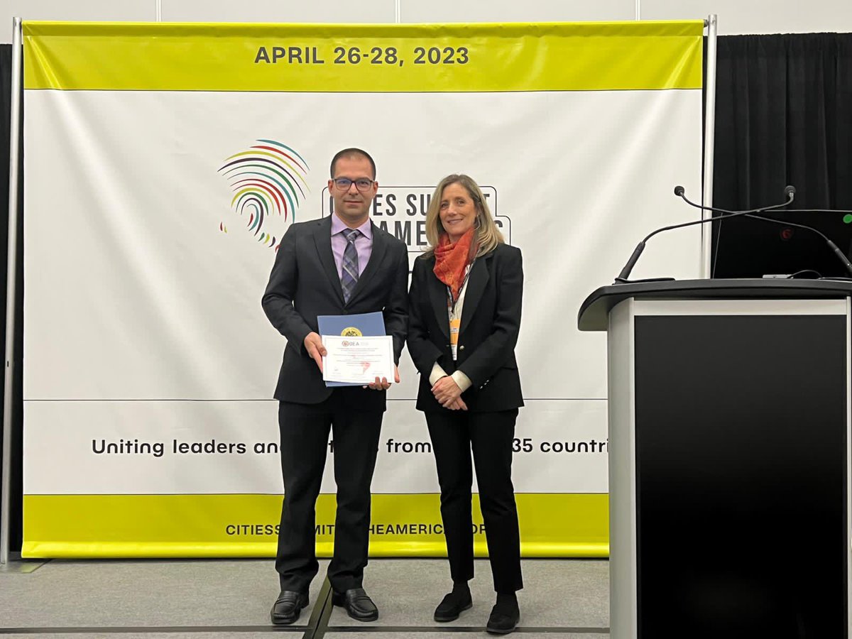 tatianabelsie's tweet photo. Con orgullo recibimos el premio PIGEP Premio Interamericano a la Innovación para la Gestión Pública Efectiva 2022 por parte de la Organización de los Estados Americanos OEA

Gracias a nuestro alcalde @QuinteroCalle por su liderazgo, el cuidado de los recursos públicos es sagrado https://t.co/qJ2YoJRfDR