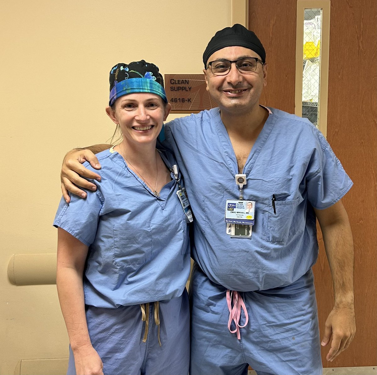 Mikhail_MIGS's tweet photo. Last day in the OR together @jackie_amis My partner heading to @newzealand Wishing her the best of luck. So proud of what she have achieved so far and looking forward to what the future brings. https://t.co/pu7AQ2ER9l