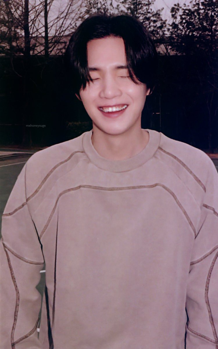 mahoneysuga's tweet photo. AGUST D ~ D-DAY Weverse POB {SCANS}

#SUGA #AgustD #D_DAY #YOONGI #BTS #방탄소년단 @BTS_twt https://t.co/ZJBnu1rn6R