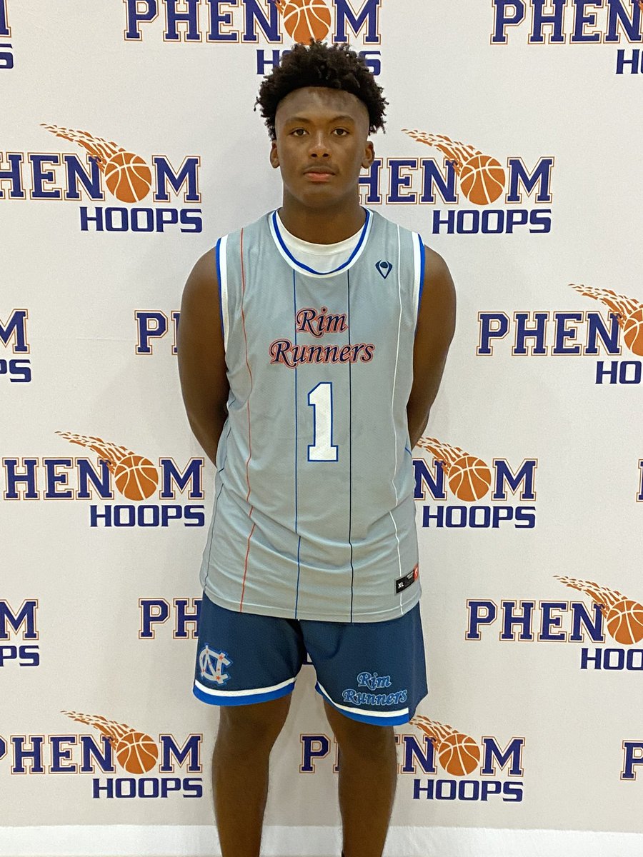 NCRimRunners's tweet photo. Final 17U 

NC Rim Runners 80
Team Legend 65

@DomPayne7 20p/5a
@eligillespie04 15p/2s
@BattleNylan 14p/5r
@coreyfrom336 12p/5r/5s/3a

#PhenomHoopsLIVE @Phenom_Hoops @coachricritch https://t.co/bw0zZqf4Mk