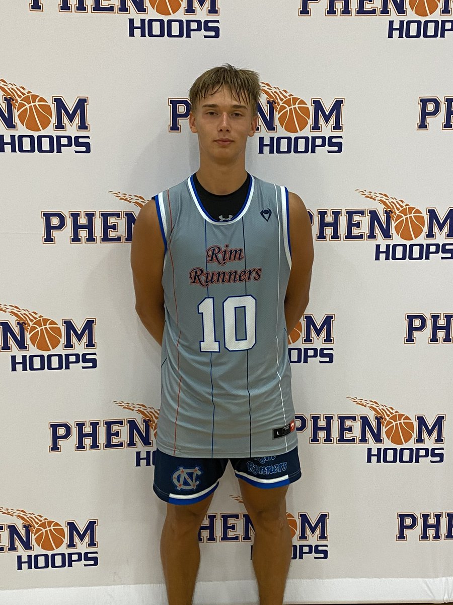 NCRimRunners's tweet photo. Final 17U 

NC Rim Runners 80
Team Legend 65

@DomPayne7 20p/5a
@eligillespie04 15p/2s
@BattleNylan 14p/5r
@coreyfrom336 12p/5r/5s/3a

#PhenomHoopsLIVE @Phenom_Hoops @coachricritch https://t.co/bw0zZqf4Mk
