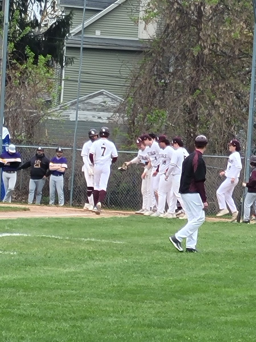 Home runs from Alpeter and Weipert put AQ up 2 -1 in the 4th.