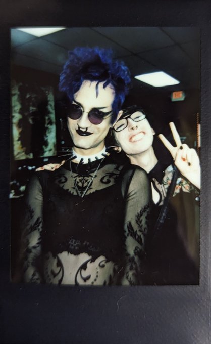 Currently getting my hair done at @sinistersalon ! Heres a throwback to the last time @dommydemonic and<a class="tags" target="_blank" title="On Twitter" href="/?out=eyJ0eXAiOiJKV1QiLCJhbGciOiJIUzUxMiJ9.eyJpYXQiOjE3MjIwNzA0ODQsImlzcyI6InR3cG9ybnN0YXJzLmNvbSIsIm5iZiI6MTcyMjA3MDQ4NCwiZXhwIjoxNzUzNjA2NDg0LCJyZWRpcmVjdF91cmwiOiJodHRwczovL3R3aXR0ZXIuY29tL3NpbmlzdGVyc2Fsb24ifQ.p7wp3Obfmv4hMgmHxeXmrbaj098daOHdHWgAddrk0ihR2OE4-cPu_hs8f2p406uxzD28KI1xFVu6j_0e8C9-pg">@sinistersalon</a><a href="/tag/mvsales"class="tags"><span>#mvsales</span></a><a href="/tag/mvtrans"class="tags"><span>#mvtrans</span></a>