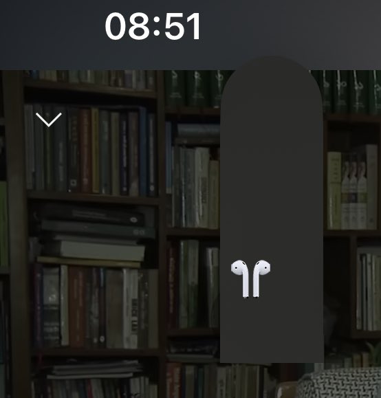 Mahmud_Karim18's tweet photo. @appltrack @VNchocoTaco Hey guys can you talk about this AirPod Animation glitch https://t.co/RzoFKaGuUg