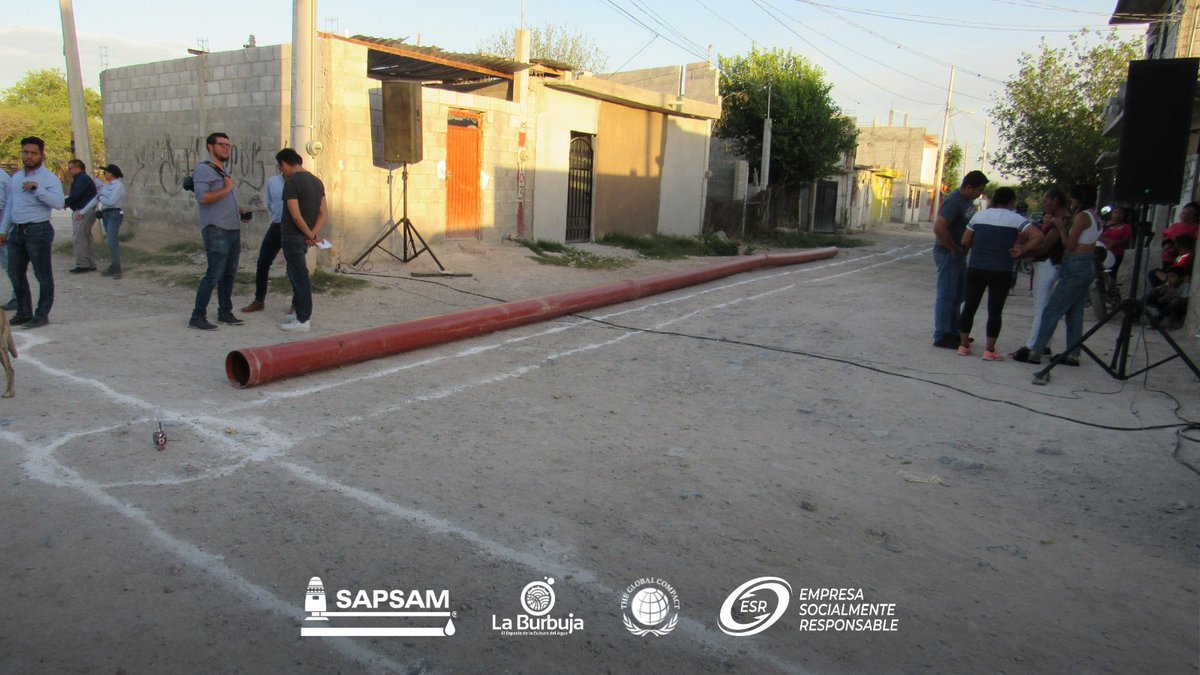 SapsamOficial's tweet photo. SAPSAM da arranque a la obra de alcantarillado sanitario en la Colonia Ampliación Antorchista, con la construcción de 28 pozos de visita e instalación de  1,391 metros de tubería. Beneficio para 126 viviendas  y 400 usuarios. https://t.co/zAHT1QDODw