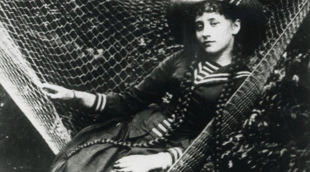éduscol Lettres (@eduscol_lettres) on Twitter photo 🎙️ #Bac2023 | La célébration du monde
🔶 Dans le #podcast « #Colette, pionnière de l’autofiction ? » <a href="/canalacademies/">Canal Académies</a>, <a href="/f_maget/">Frederic Maget</a> interroge les mille facettes des héroïnes de la romancière pour mieux entrer dans son travail d’écriture :
👉 canalacademies.com/emissions/fran… 🎙️ #Bac2023 | La célébration du monde
🔶 Dans le #podcast « #Colette, pionnière de l’autofiction ? » <a href="/canalacademies/">Canal Académies</a>, <a href="/f_maget/">Frederic Maget</a> interroge les mille facettes des héroïnes de la romancière pour mieux entrer dans son travail d’écriture :
👉 canalacademies.com/emissions/fran…