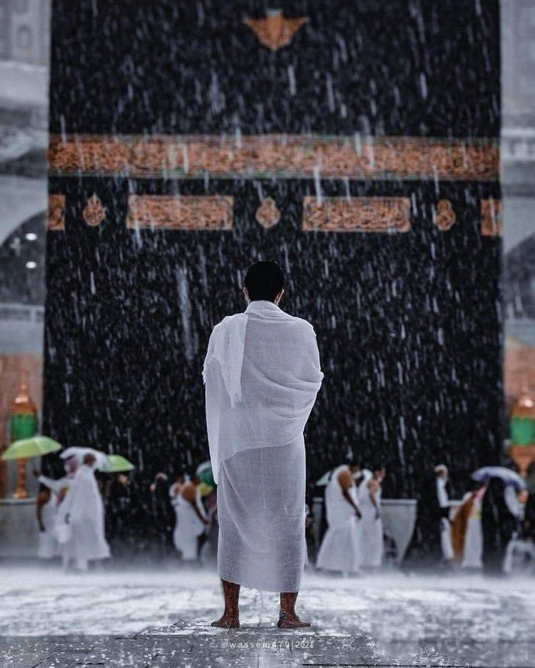 noturdrwatson's tweet photo. "When you pray, pray that you don't feel unwanted in your most desired places. pray that you don't witness your best moments becoming a far dream. pray that your deepest fears don't become a reality. pray you don't stop being a good person. pray for inner peace.+ https://t.co/iCDGwZpsVu