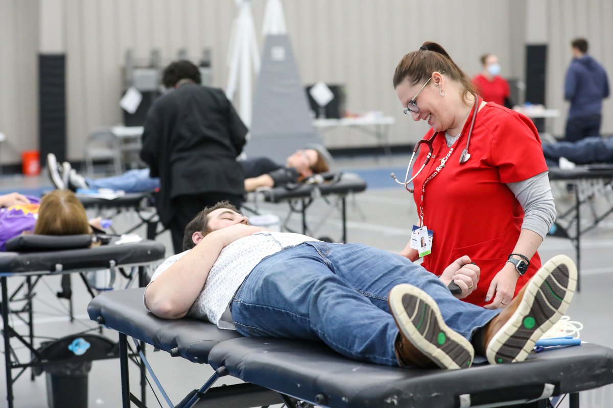 UWMLife's tweet photo. We’re proud to have a team where we support each other at work and also in life. Thanks to the generosity of our team members, hundreds of lives will be impacted and potentially saved from today’s blood drive. ❤️ https://t.co/x4YC4deZJB