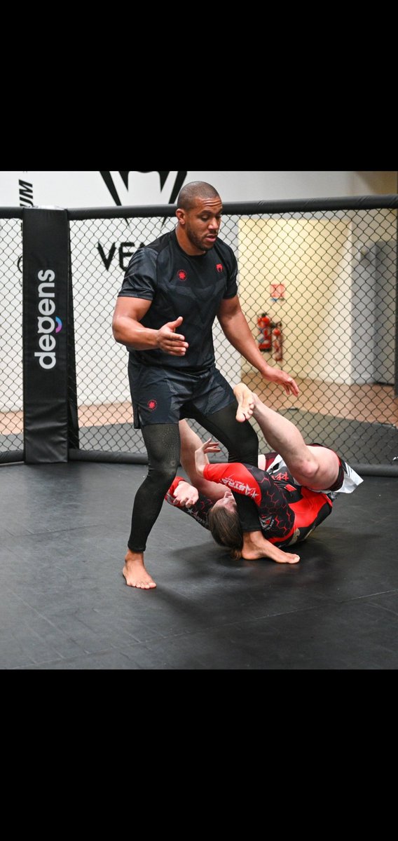 HansestadtJuju's tweet photo. @ciryl_gane a fighter a strategist a stand up warrior ,the same thing @DegensFactory a project that keeps getting up and coming back stronger two matched lfg Champs ๐ #MMA #ufc #NFTs #Solana #Polygon #Ethereum #Warriors #movetodegen https://t.co/1k9JQ5aCgT