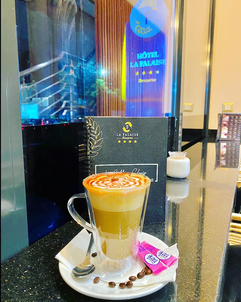 FalaiseBpso's tweet photo. Après une dure journée... quoi de mieux qu'un cappuccino signature ? 😊 https://t.co/82fRaqbDcX