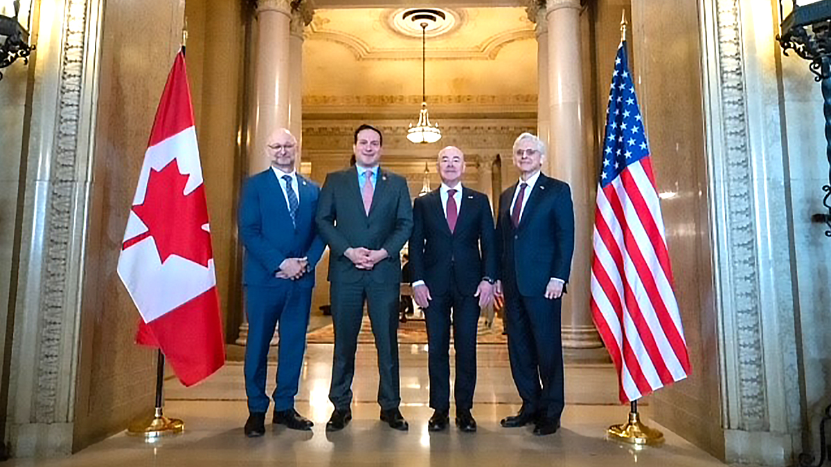 TheJusticeDept's tweet photo. AG Garland &amp; @SecMayorkas participated in the 🇺🇸🇨🇦 Cross-Border Crime Forum in Ottawa, Canada with @marcomendicino &amp; @DavidLametti to reaffirm &amp; strengthen the 🇺🇸🇨🇦 cooperative efforts to disrupt the deadly cross-border flow of fentanyl &amp; firearms and to protect our communities. https://t.co/KX4JJrwhrs