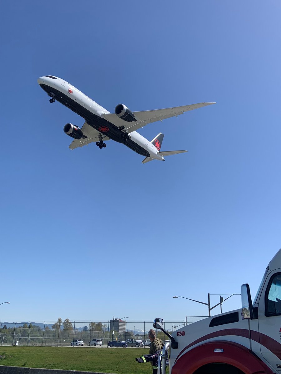 IncAlchemist's tweet photo. Fueling your Summer trips......#ASC #Jetfuel #alchemist #tanker #trucking https://t.co/YNO6SQW5hz