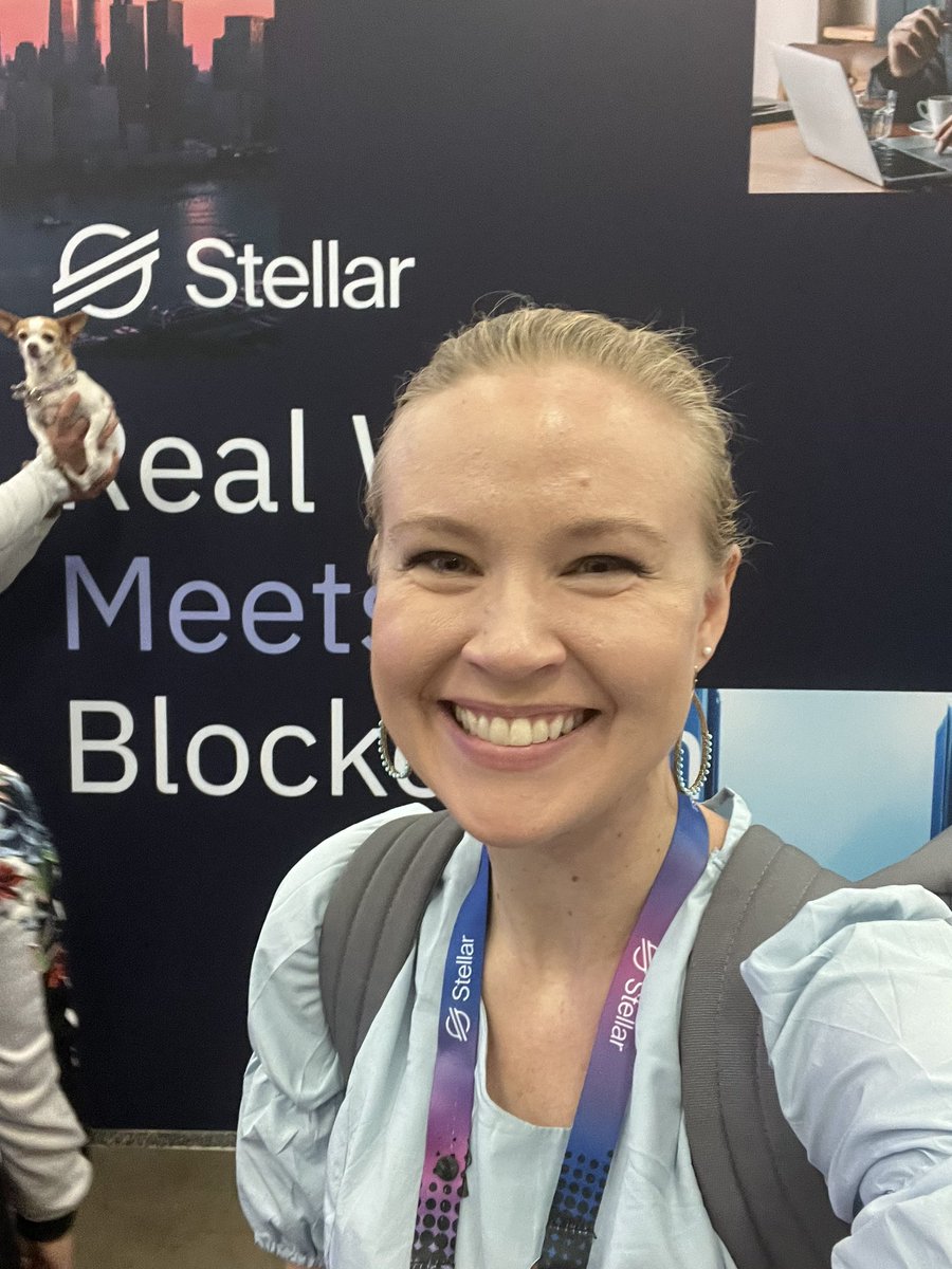 tori_samples's tweet photo. @StellarOrg But that face facilitated this face of pure joy (and maybe my fav moment of the conference) https://t.co/v3UcjtOh9O
